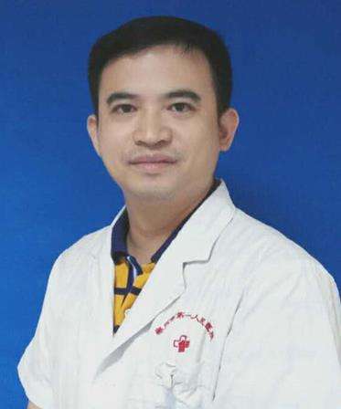 李石峰医生.jpg